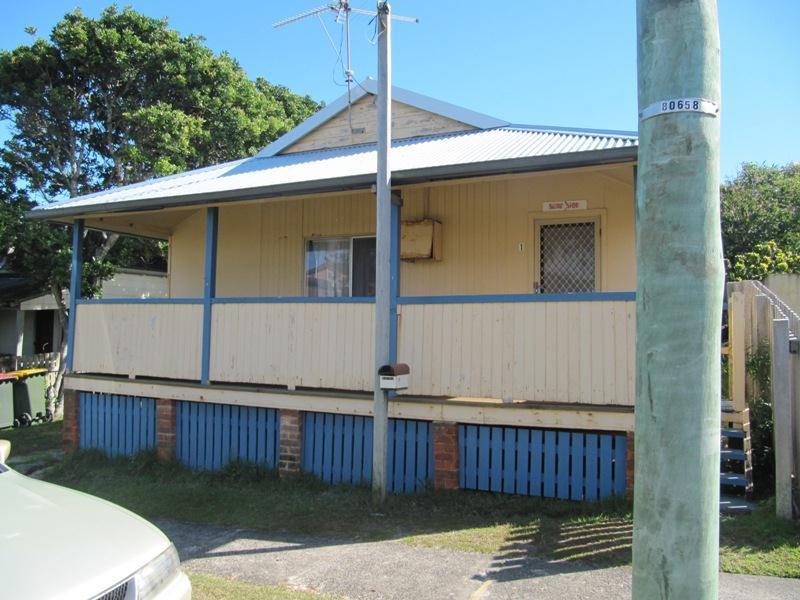 1 Beach Street, Yamba, NSW 2464