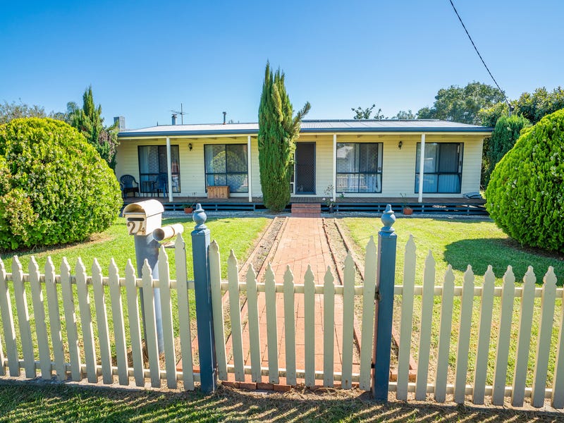 24 Henty Street, Culcairn, NSW 2660 Property Details