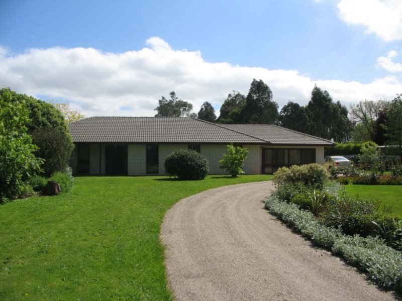 15 SETTLEMENT ROAD, Trafalgar, Vic 3824 Property Details