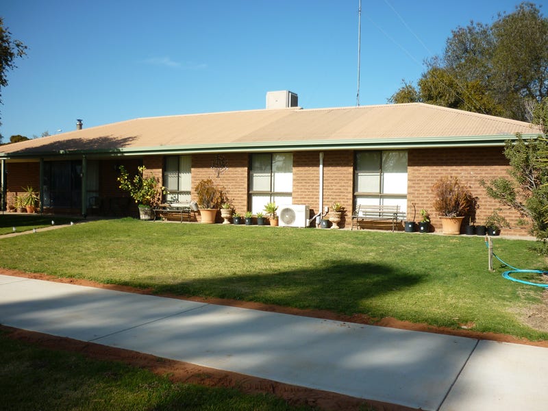 26 TURORA STREET, Moulamein, NSW 2733 Property Details