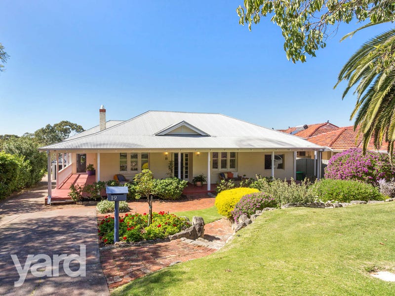 19 Birdwood Circus, Bicton, WA 6157 Property Details