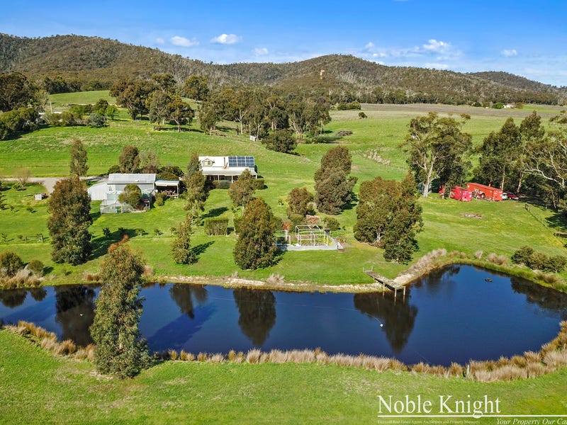 204 Beachs Lane, Dixons Creek, VIC 3775