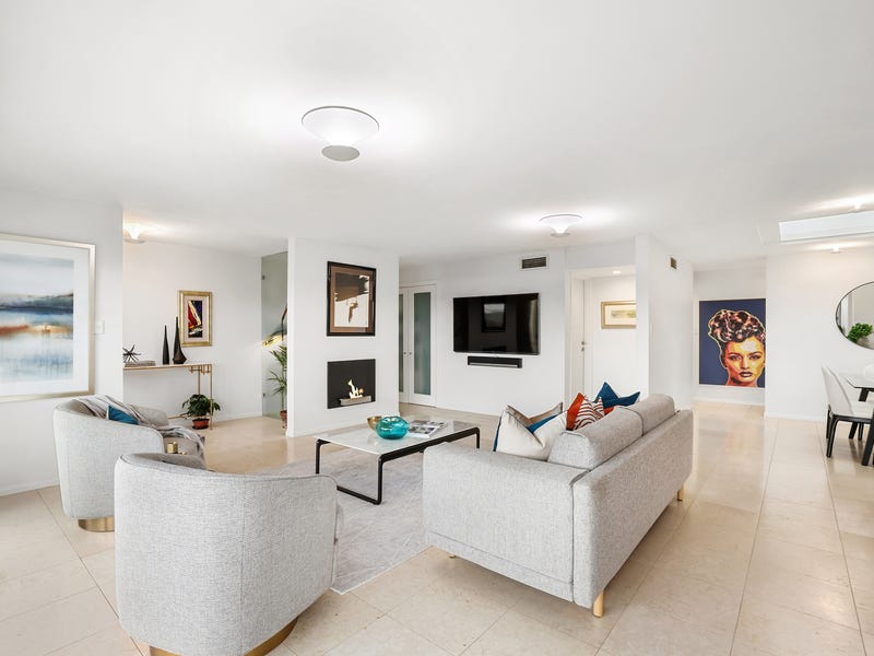 Houses for Sale in Mcmahons Point, NSW 2060