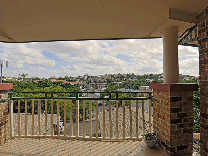 5/15 Reeve Street, Clayfield, Qld 4011 Property Details