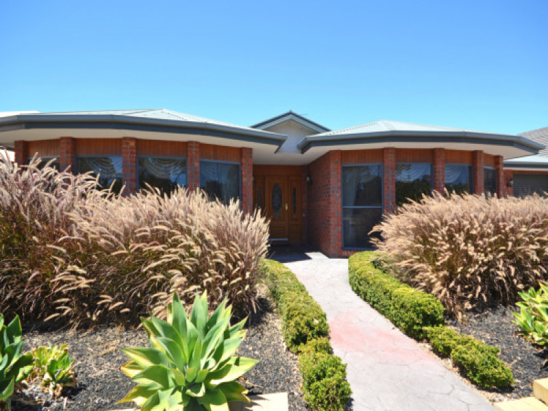 25 Major Mitchell Drive, Horsham, VIC 3400