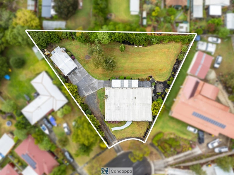 2 James Court, Drouin, Vic 3818 Property Details