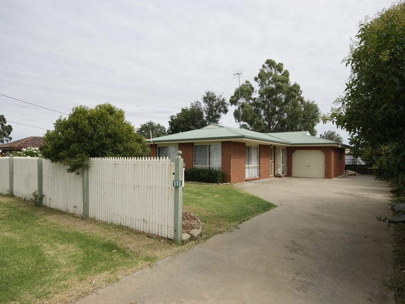 115 Burton Street, Deniliquin, NSW 2710
