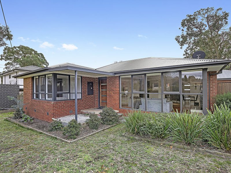 23 Durham Road, Kilsyth, Vic 3137