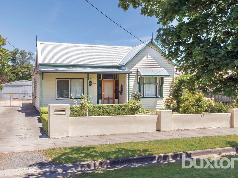 209 Dowling Street, Wendouree, Vic 3355 Property Details