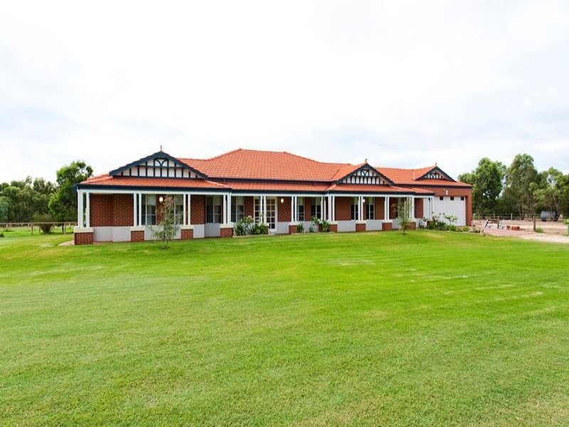 708 Curtis Lane, Pinjarra, WA 6208 Property Details