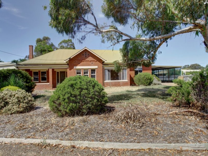 9 Tumby Bay Road, Cummins, SA 5631 - realestate.com.au