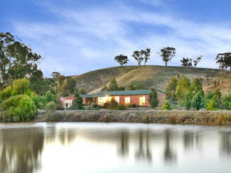 15 Shiralee Road, Clonbinane, VIC 3658