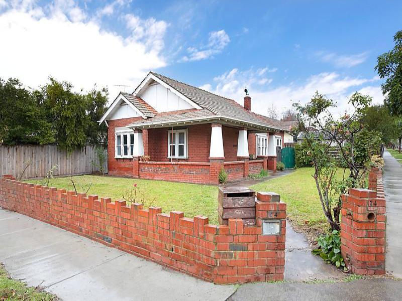 24 Fewster Road, Hampton, Vic 3188 Property Details