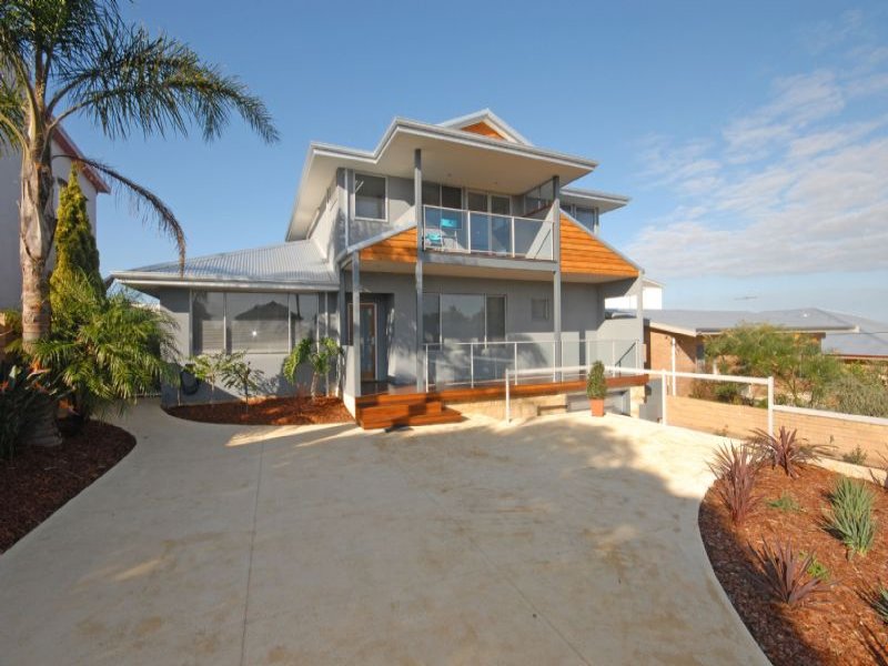 17 Noel Street, Hilton, WA 6163 Property Details