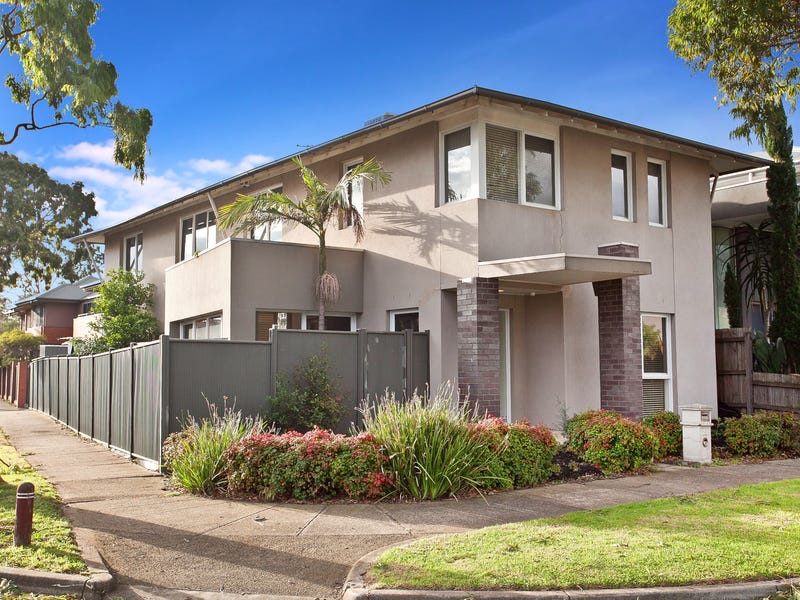 12 Oberon Way, Newport, VIC 3015