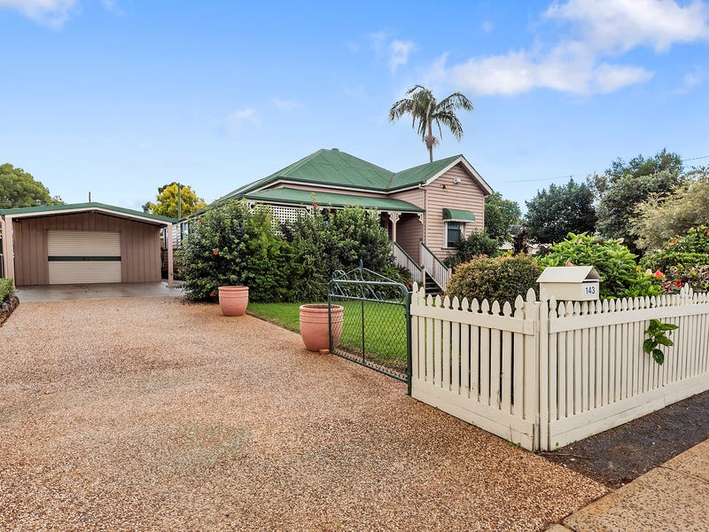 143 Holberton Street, Newtown, Qld 4350 Property Details