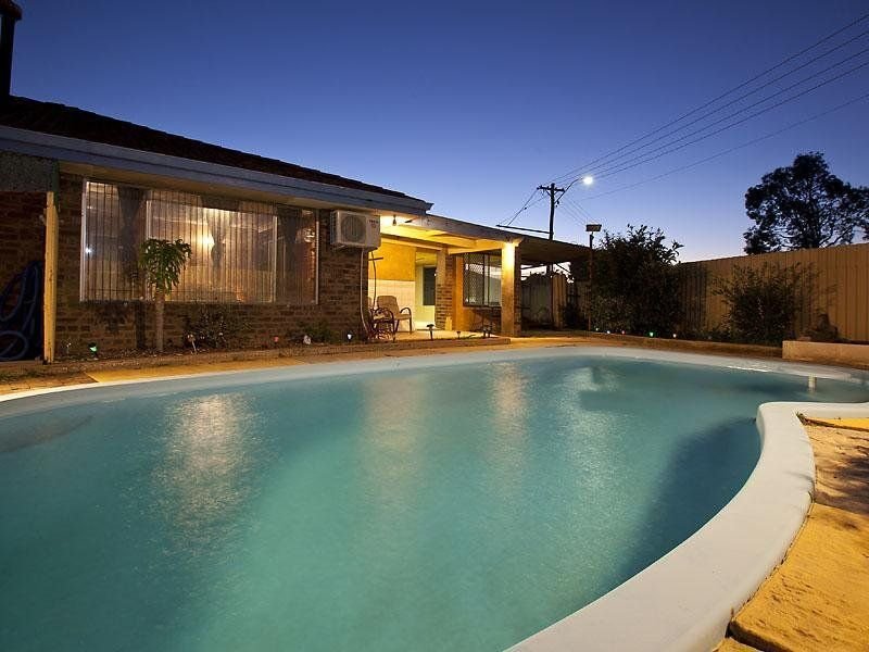 61 Hilton Crescent, Maddington, WA 6109 Property Details