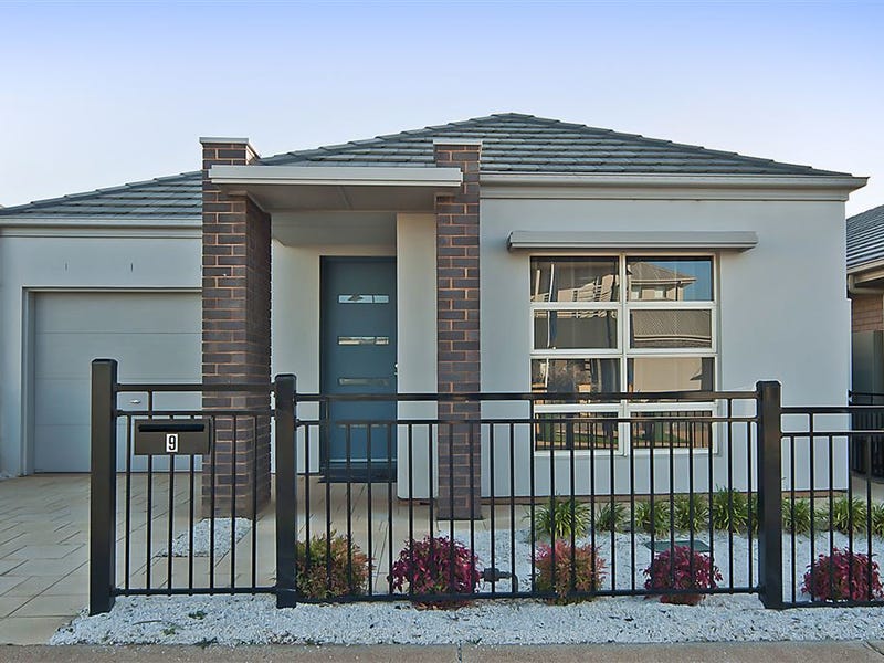 9 Hayfield Avenue, Blakeview, SA 5114 Property Details