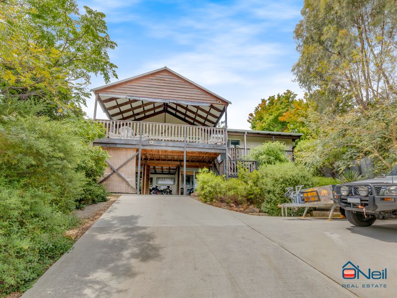 33 Derry Avenue, Mount Nasura, WA 6112