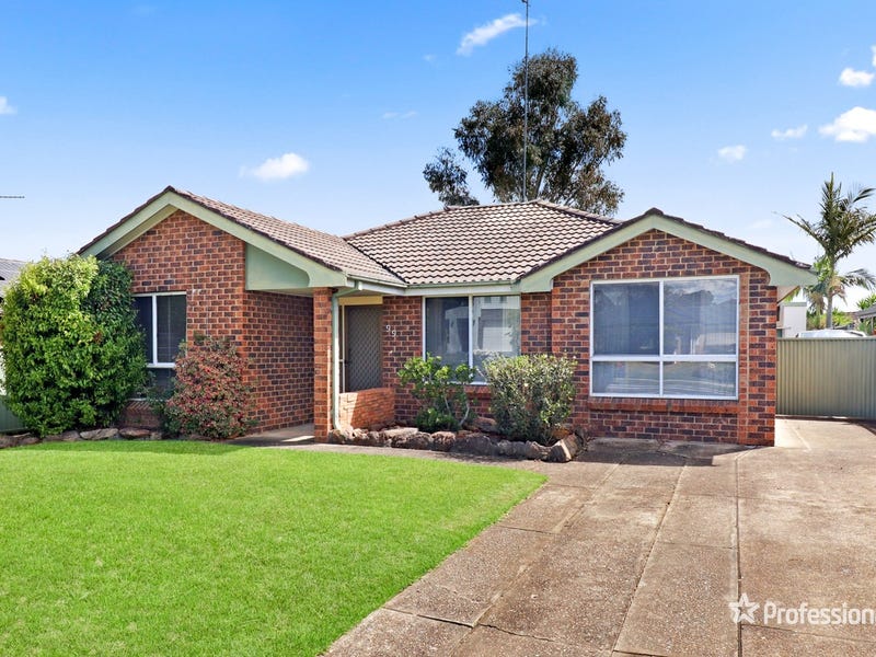 Houses for Sale in St Clair, NSW 2759