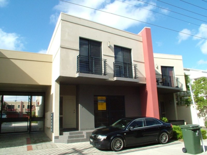 2/18 Robinson Avenue, Perth, WA 6000