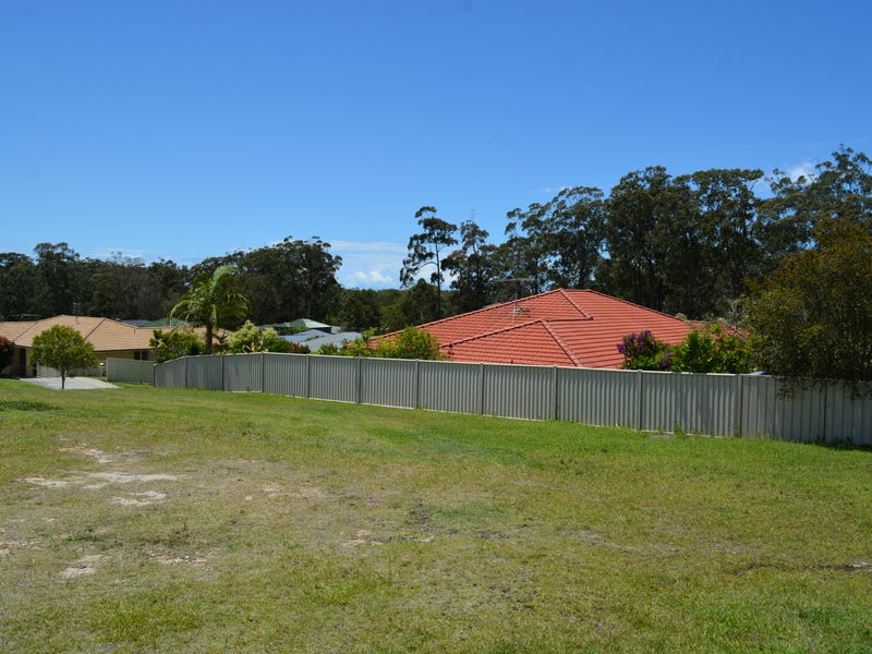 3 Quay Cres, Safety Beach, NSW 2456