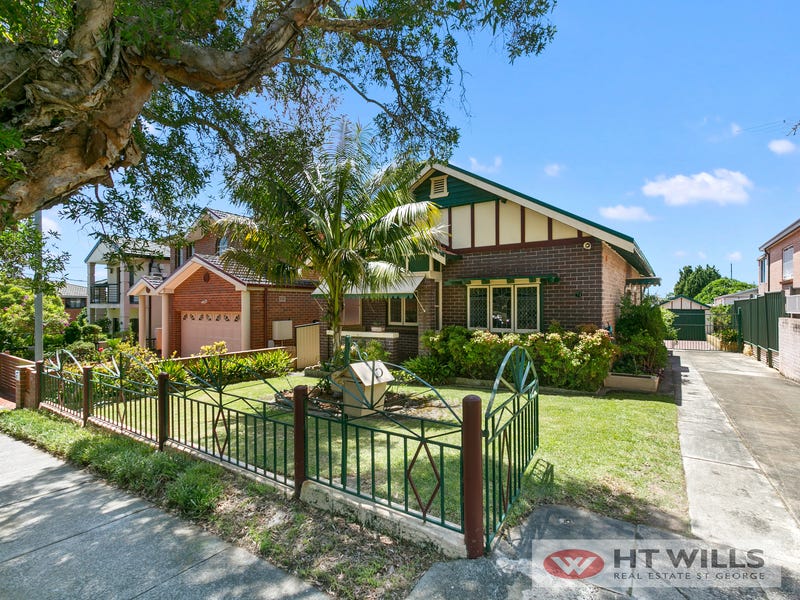 72 Dora Street Hurstville Nsw 2220 Realestate Com Au