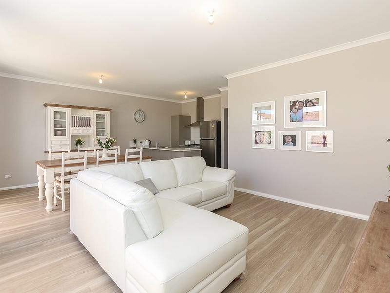 9 Millom Street, Butler, WA 6036