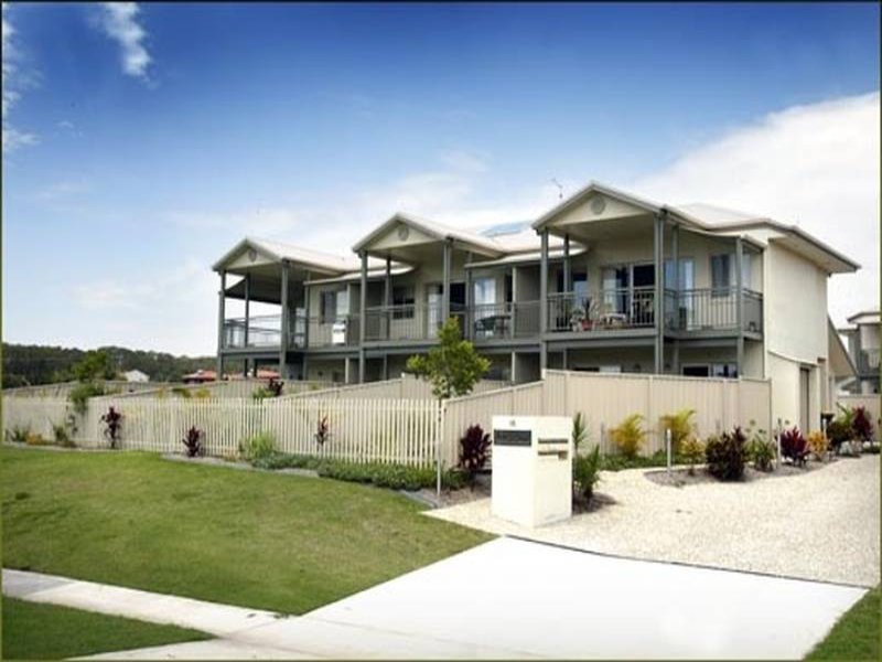 1 & 2,16 Yamba Road, Yamba, NSW 2464 Property Details