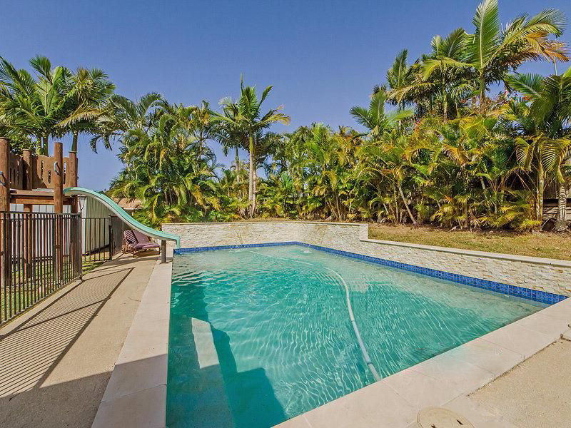 102 Glen Eagles Drive, Robina, QLD 4226