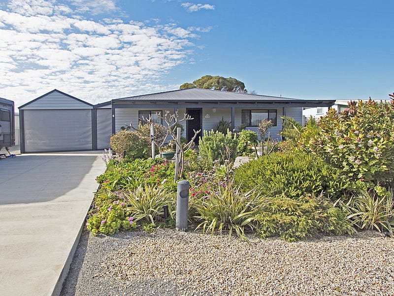 6 Thomas Street, Leeman, WA 6514 Property Details