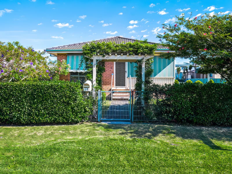 13 Swan Street, Marks Point, NSW 2280