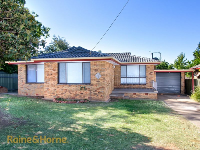 1 Sherwood Avenue, Kooringal, NSW 2650 Property Details