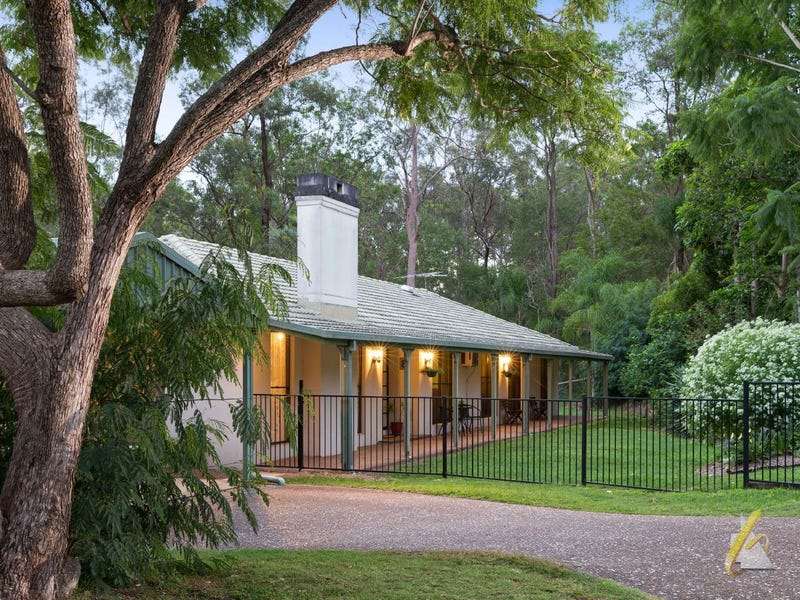 8 Pulas Place Bellbowrie Qld 4070 Realestate Com Au