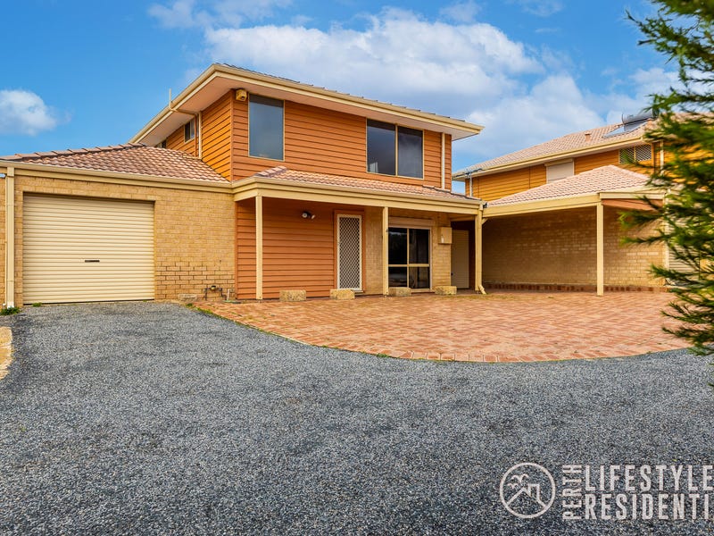 4/8 Collett Place, Guilderton, WA 6041 Property Details