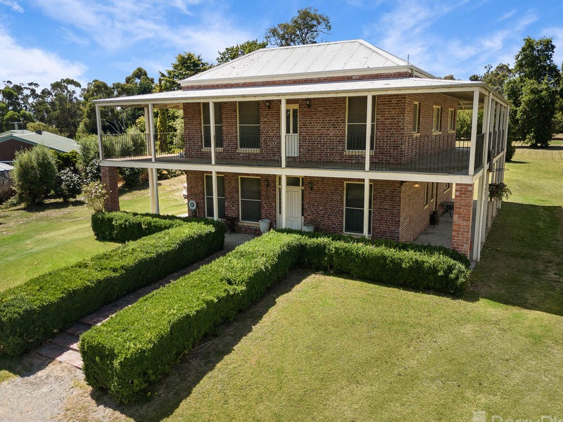 3 Knights Court, Tynong, Vic 3813 - Lifestyle for Sale 