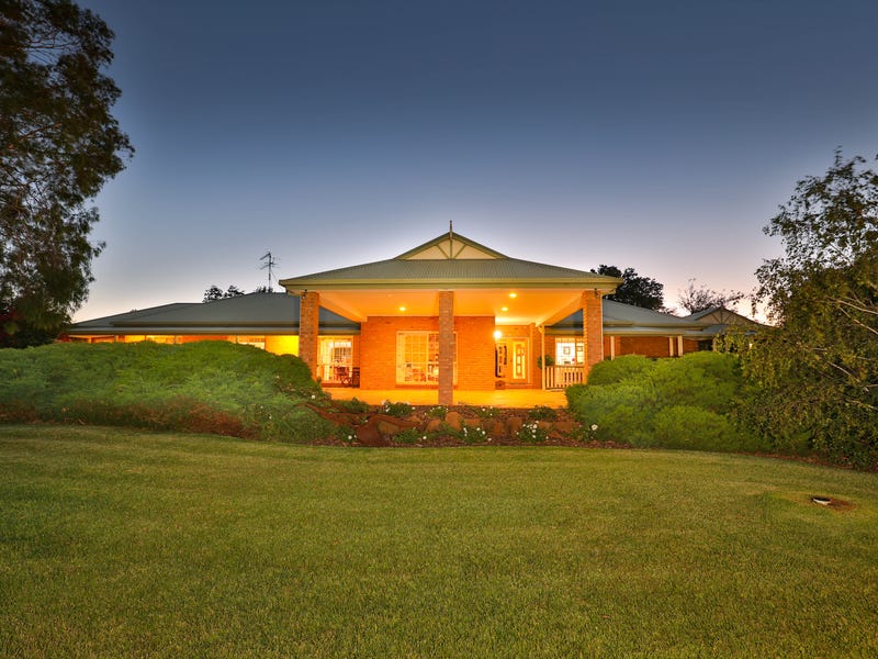 286 Cureton Avenue, Nichols Point, VIC 3501