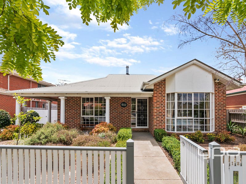 12 Thornton Avenue, Sunbury, Vic 3429 Property Details