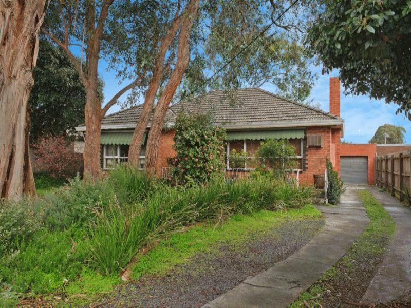 4 Newhaven Road, Burwood East, VIC 3151