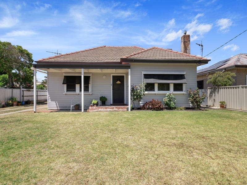 5 Goomalibee Street, Benalla, Vic 3672 Property Details