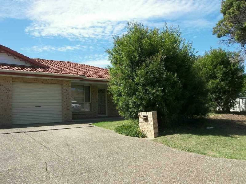 2/11 Jindabyne Road, Flinders, NSW 2529