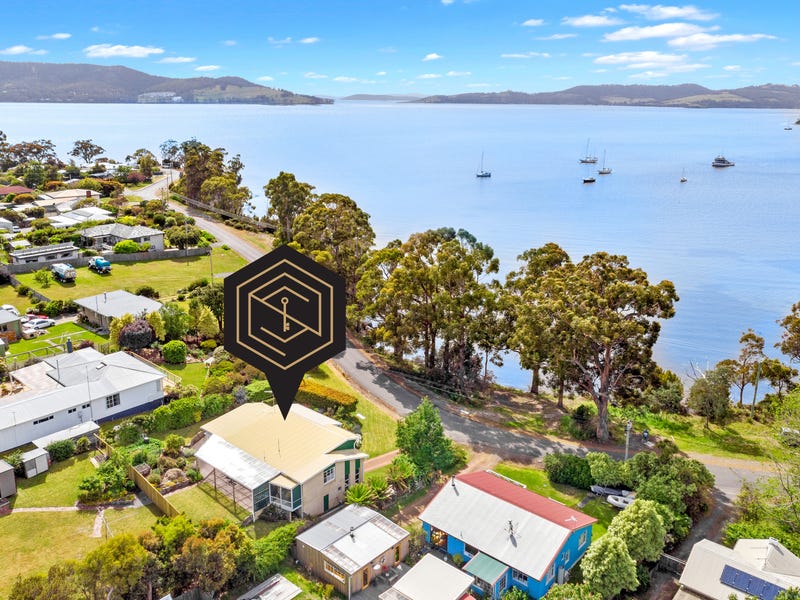22 Esplanade, Snug, Tas 7054 Property Details