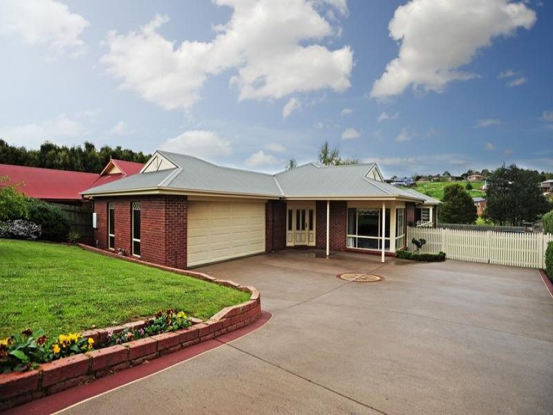 12 Dawson Drive, Warragul, Vic 3820 Property Details