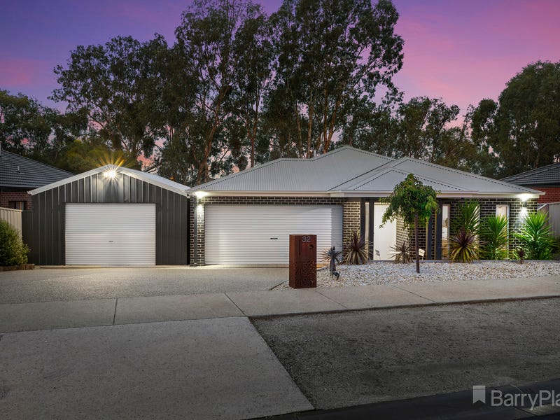 32 Grantham Terrace, Kangaroo Flat, VIC 3555