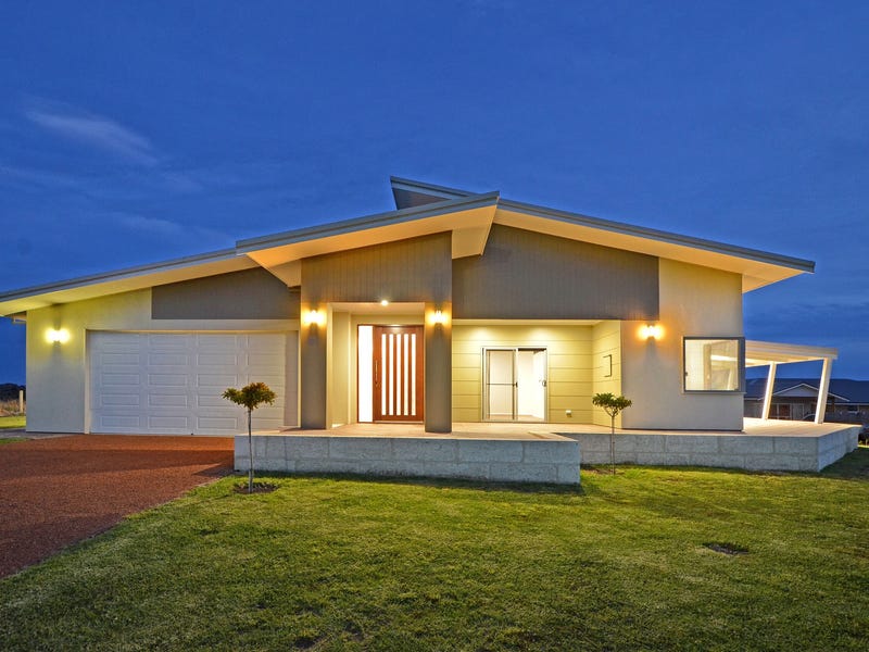 61 Beaufortia Gardens, Denmark, WA 6333 Property Details