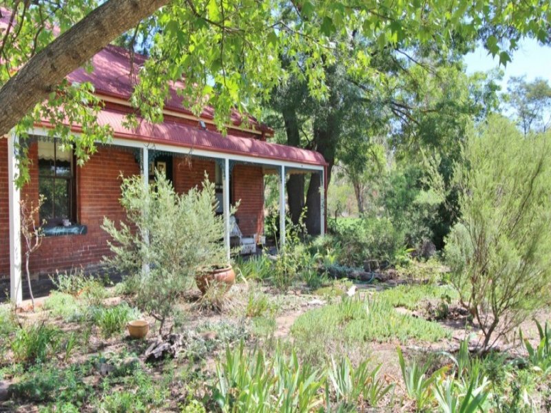 Property 121853518, Mansfield, Vic 3722 Property Details