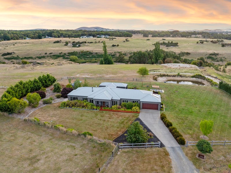 19 Kennedy Lane, Creswick, Vic 3363 House for Sale