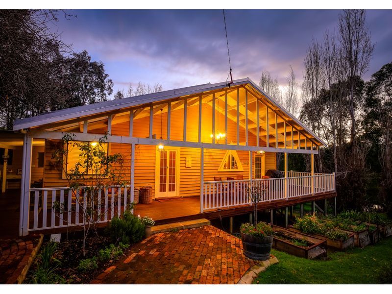 44 De Lisle Street, Balingup, WA 6253 Property Details