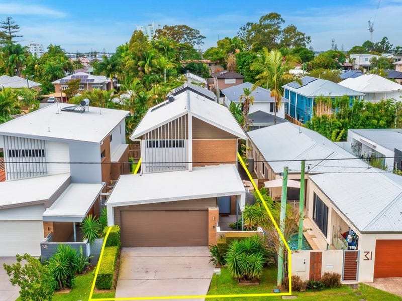 33 Ernest Street, Labrador, QLD 4215