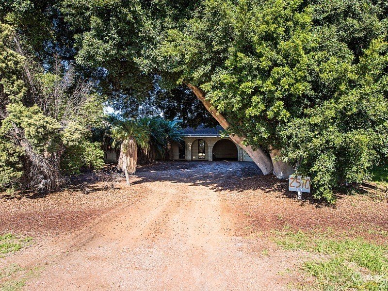 2570 West Swan Road, Caversham, WA 6055 Property Details